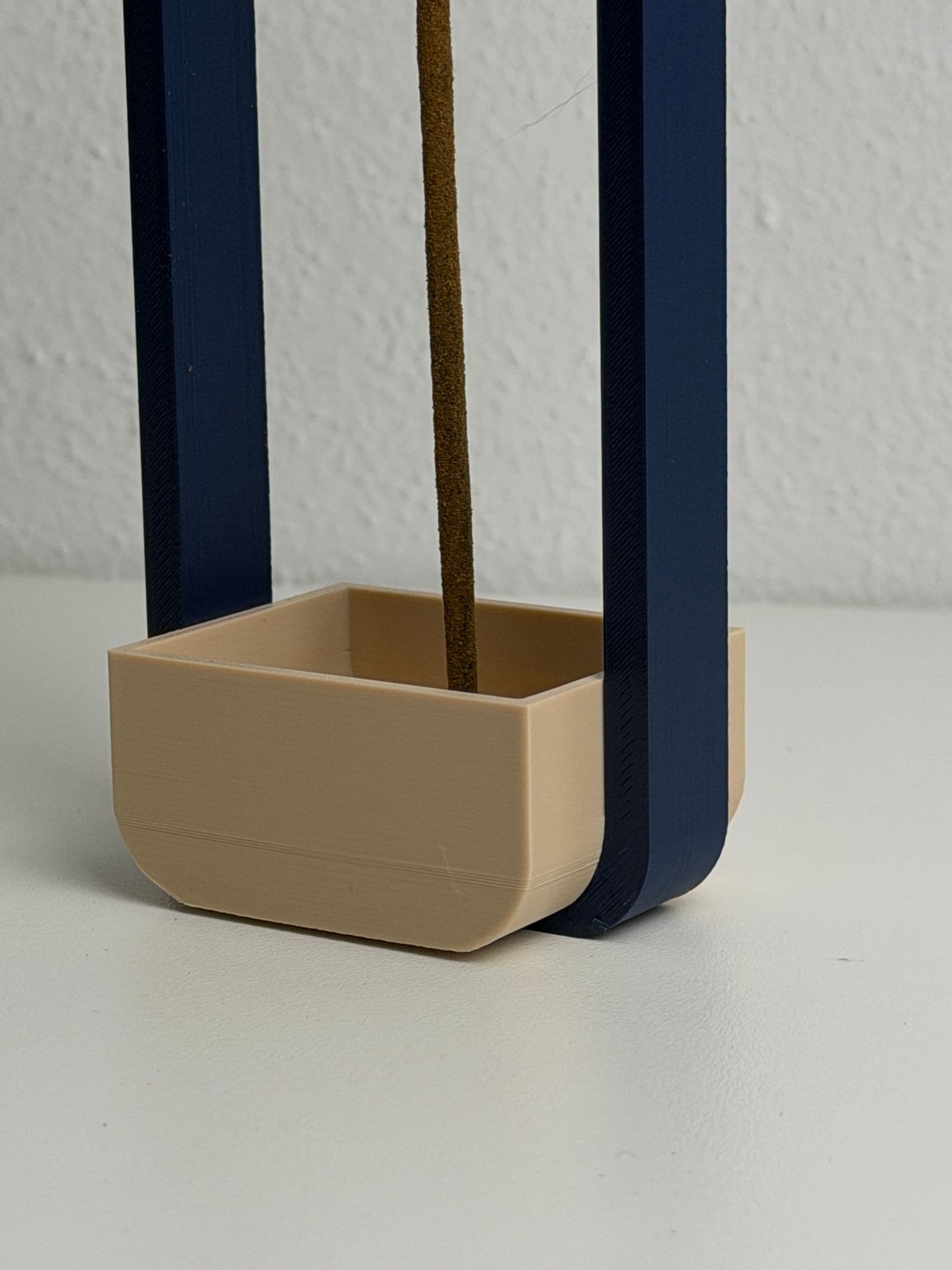 Modern minimal design incense holder — 1