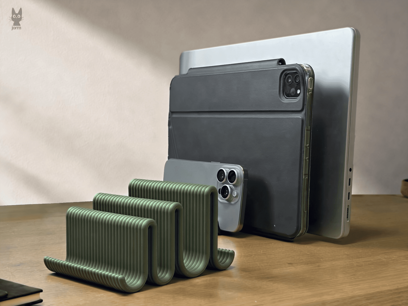 Wave • Parametric Device Stand (1-3 Slots) — 2