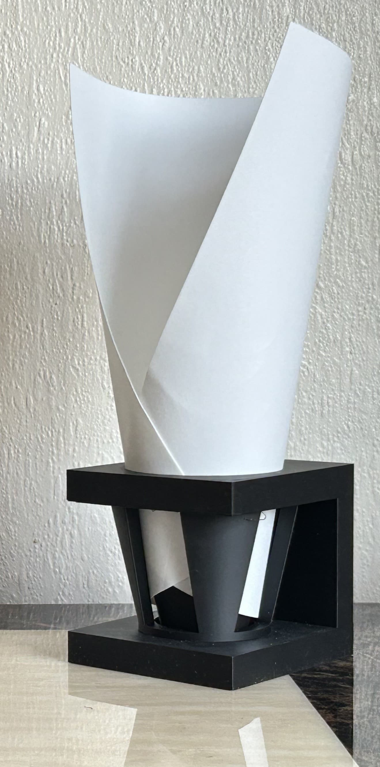 Vesper – Sculptural Bedside Lamp — 9