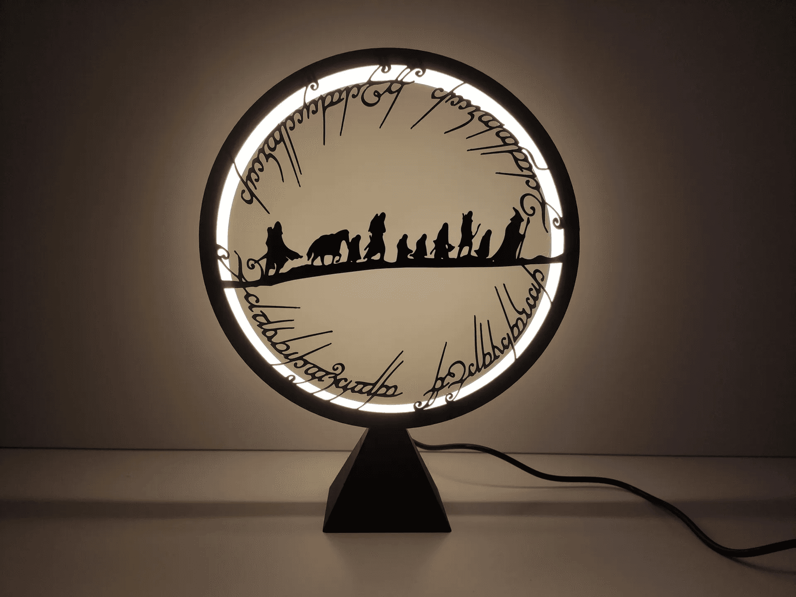Ring Lamp with replaceable panels — 5