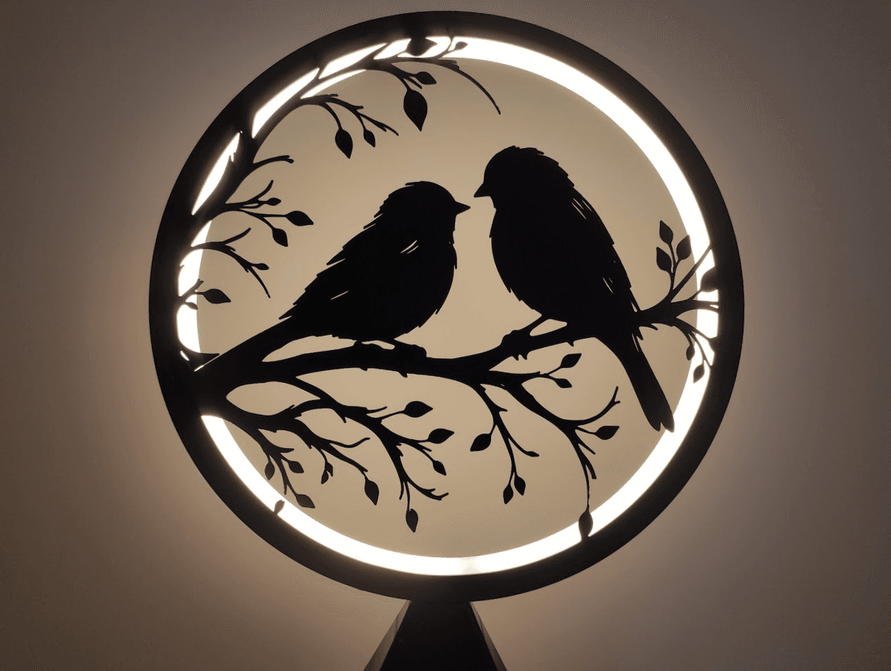 Ring Lamp with replaceable panels — 10
