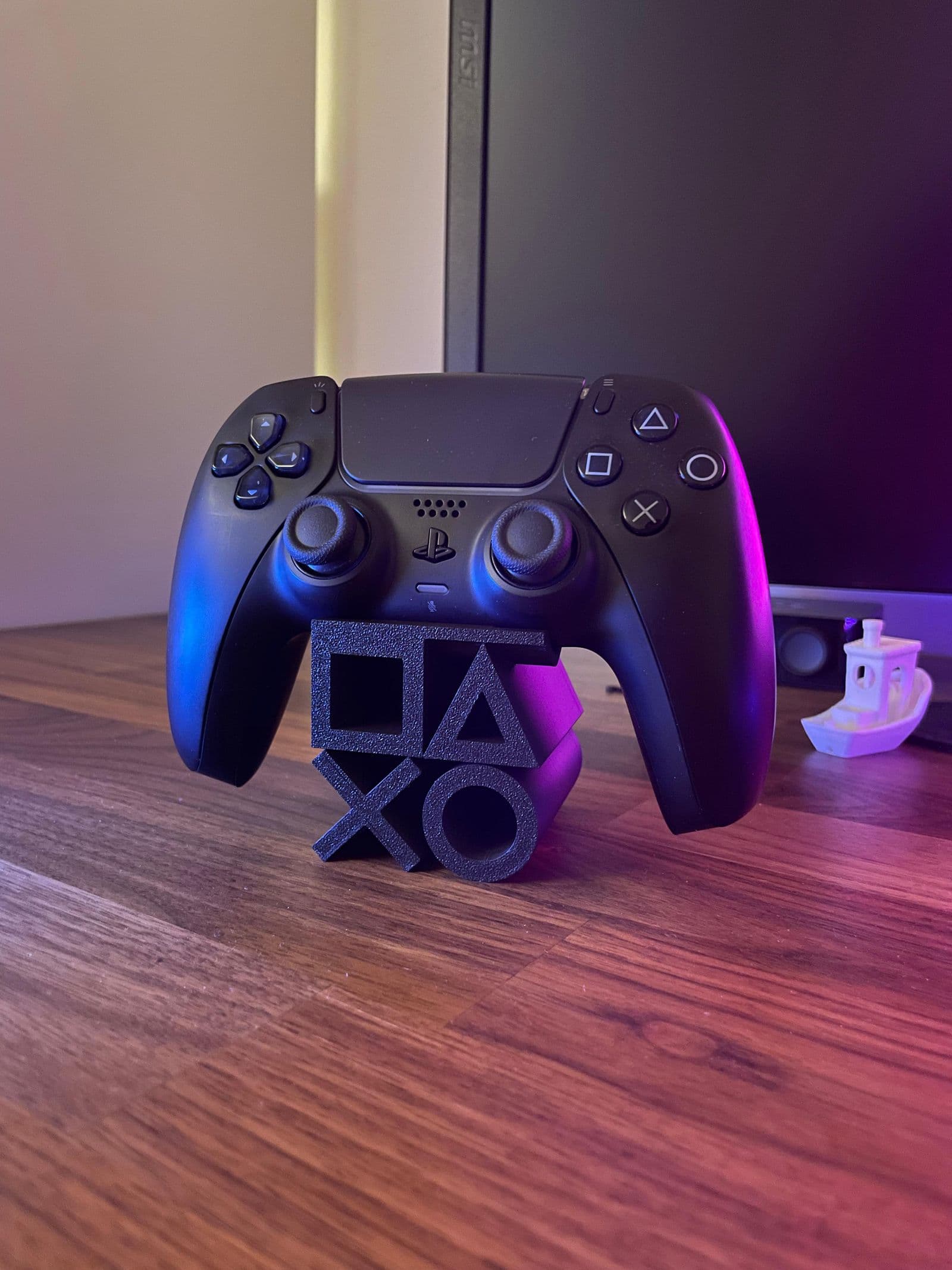 PS5 Controller Stand — 3