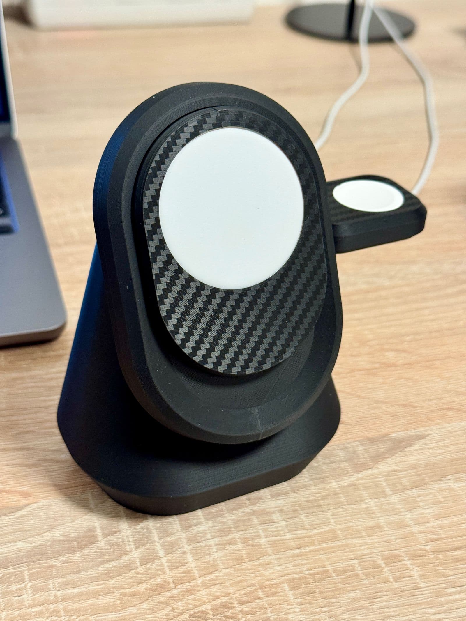 iPhone & Apple Watch charging station for MagSafe — 2