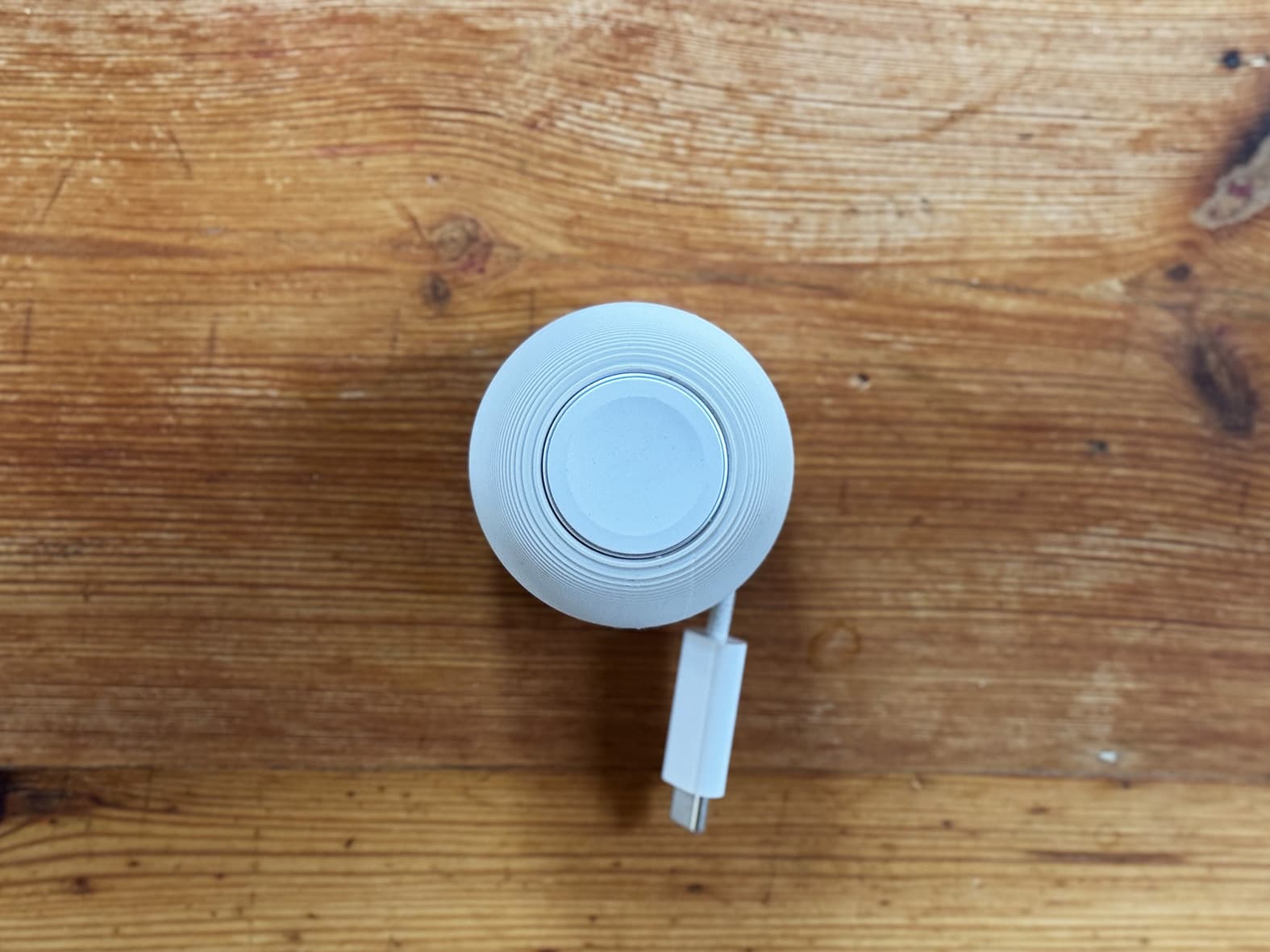 Compact apple watch wind up travel charger holder — 2