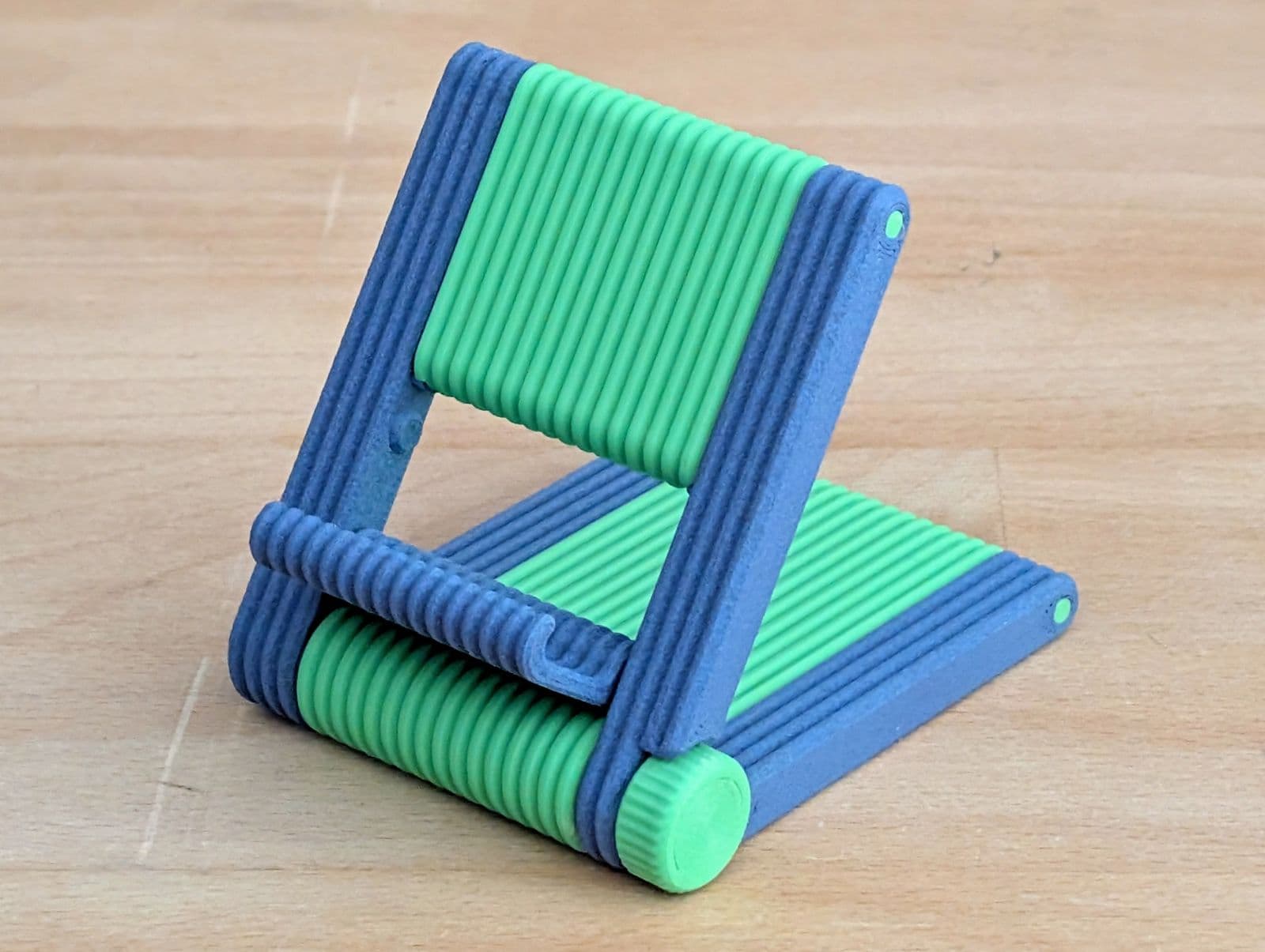 Adjustable Phone Stand — 5