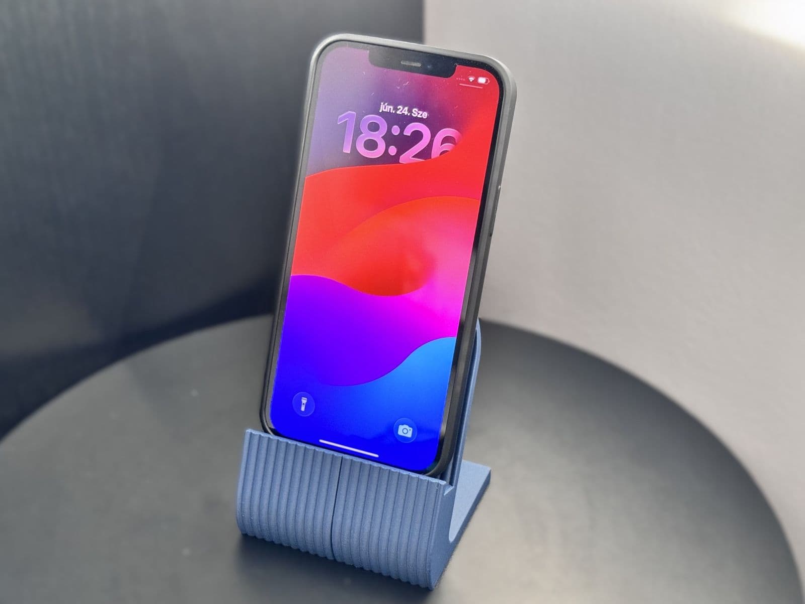 Phone stand with charger — 2