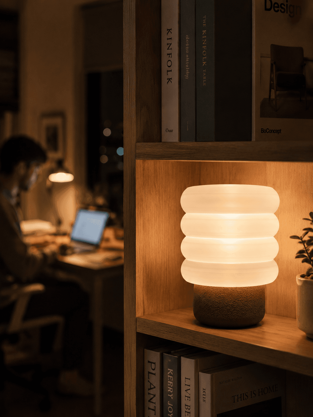 Wavy Ambient Lamp - Modern Minimal Cozy Table Lamp — 3
